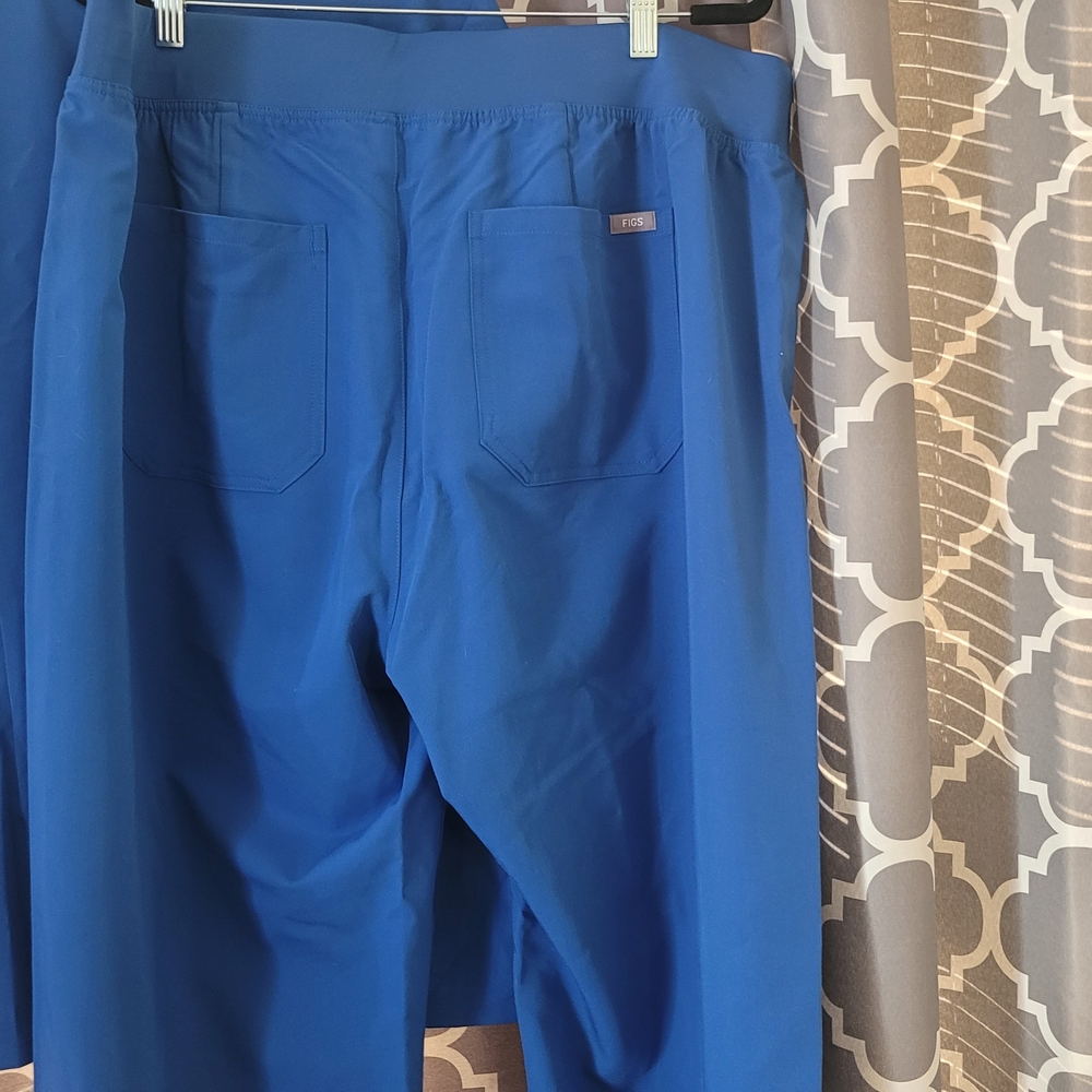 4x NWT Figs Royal Blue Scrub Set - Picture 7 of 16